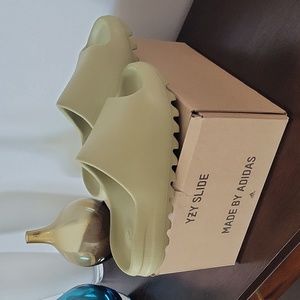 AUTHENTIC Yeezy Slides